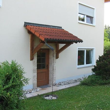 Ferienwohnung Im Gruenen Illschwang ภายนอก รูปภาพ