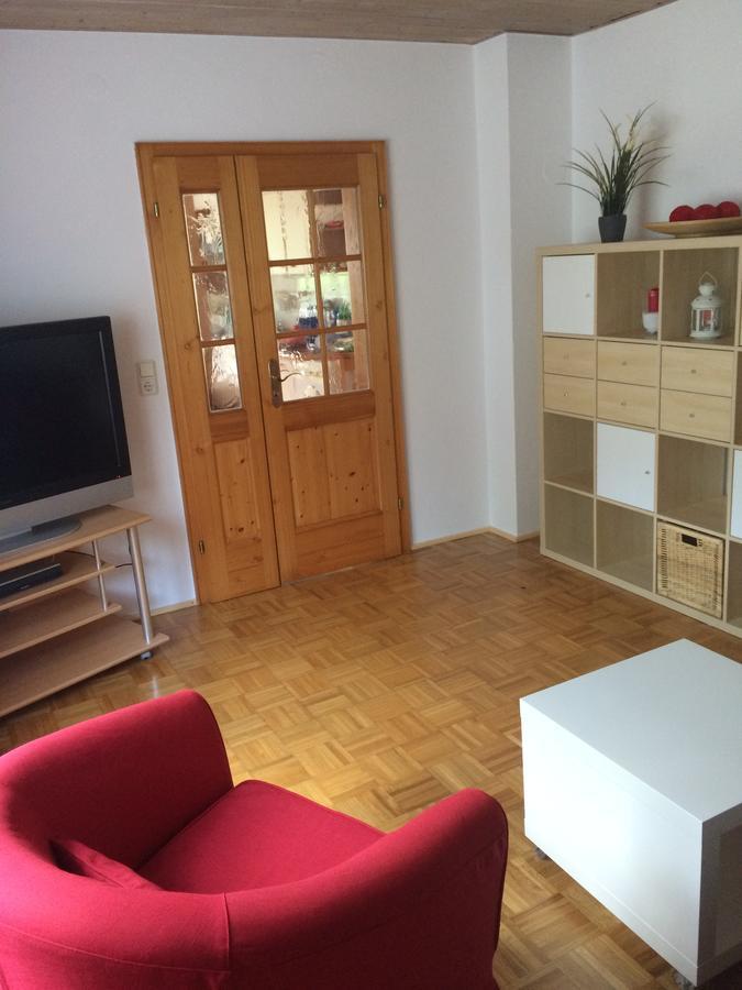Ferienwohnung Im Gruenen Illschwang ภายนอก รูปภาพ