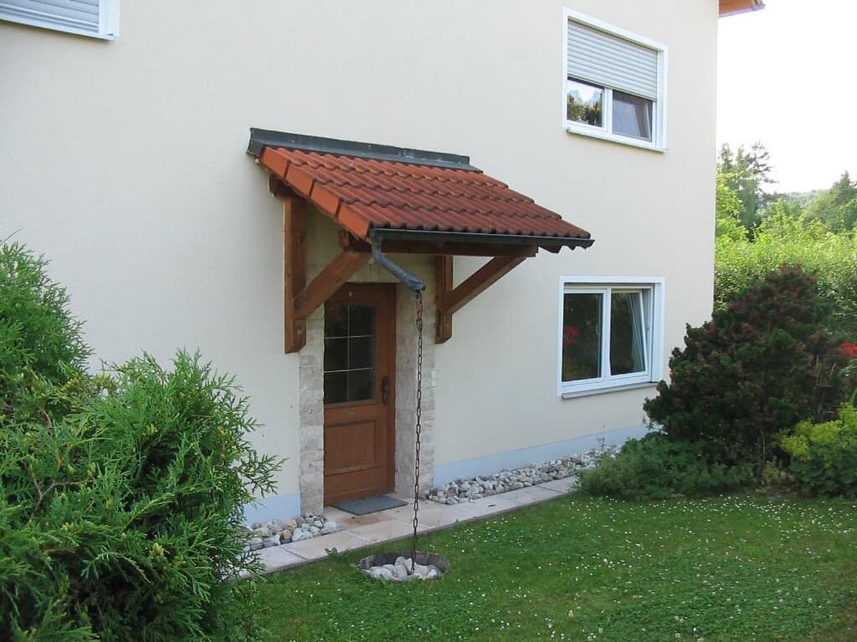 Ferienwohnung Im Gruenen Illschwang ภายนอก รูปภาพ