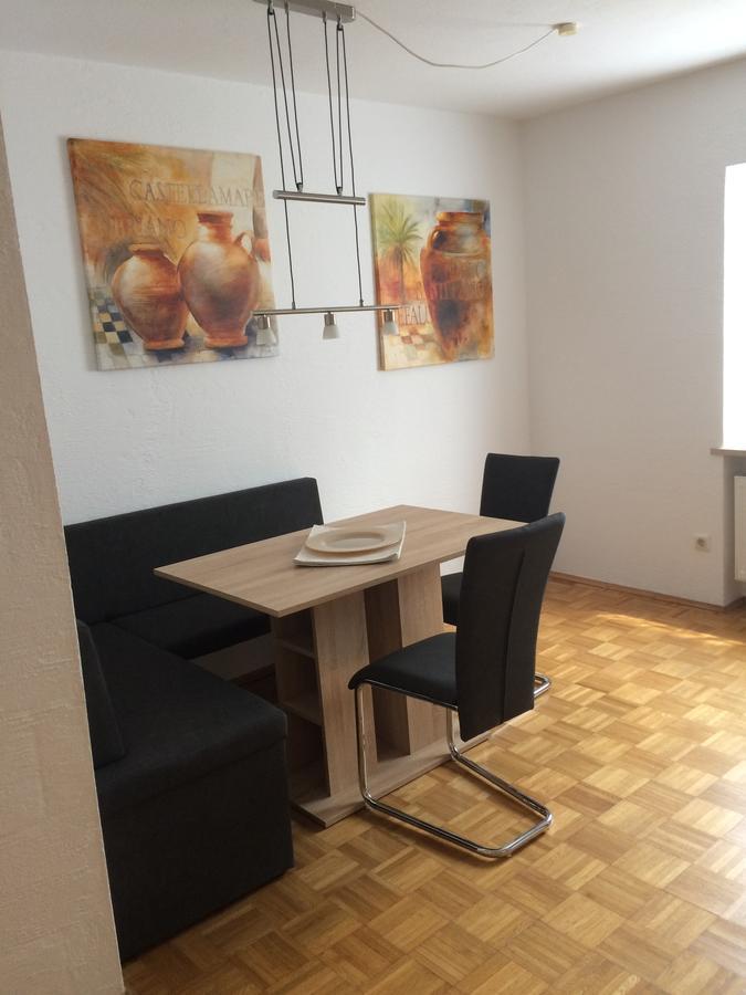 Ferienwohnung Im Gruenen Illschwang ภายนอก รูปภาพ