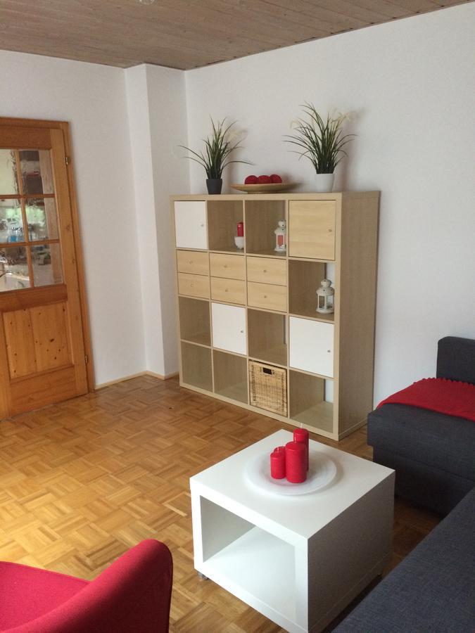 Ferienwohnung Im Gruenen Illschwang ภายนอก รูปภาพ